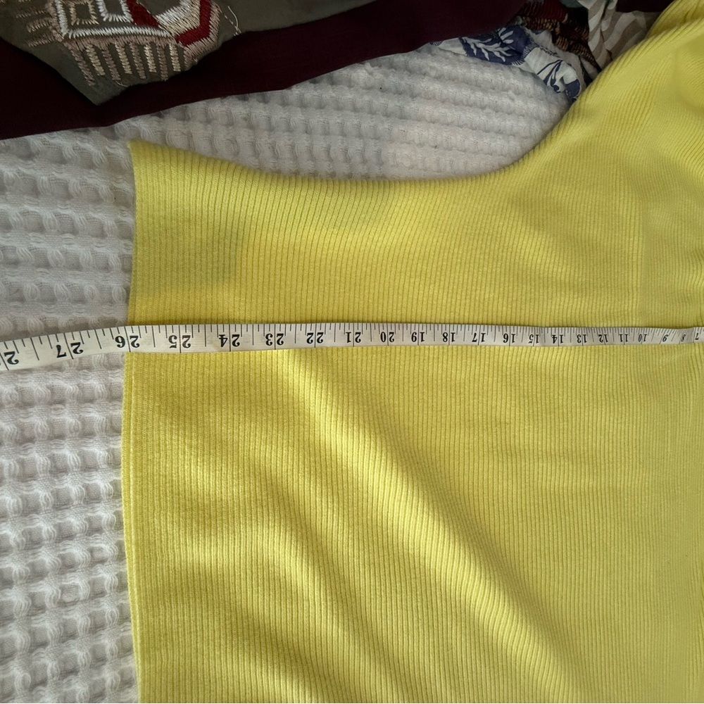 New CeCe Bright Yellow Ribbed Knit Sweater Dolman Sleeves Boat Neck Boho - Picture 9 of 9